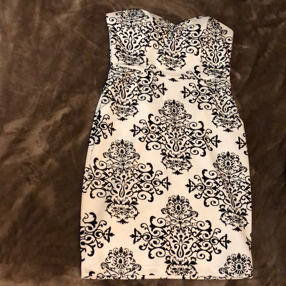 Black and white  strapless dress